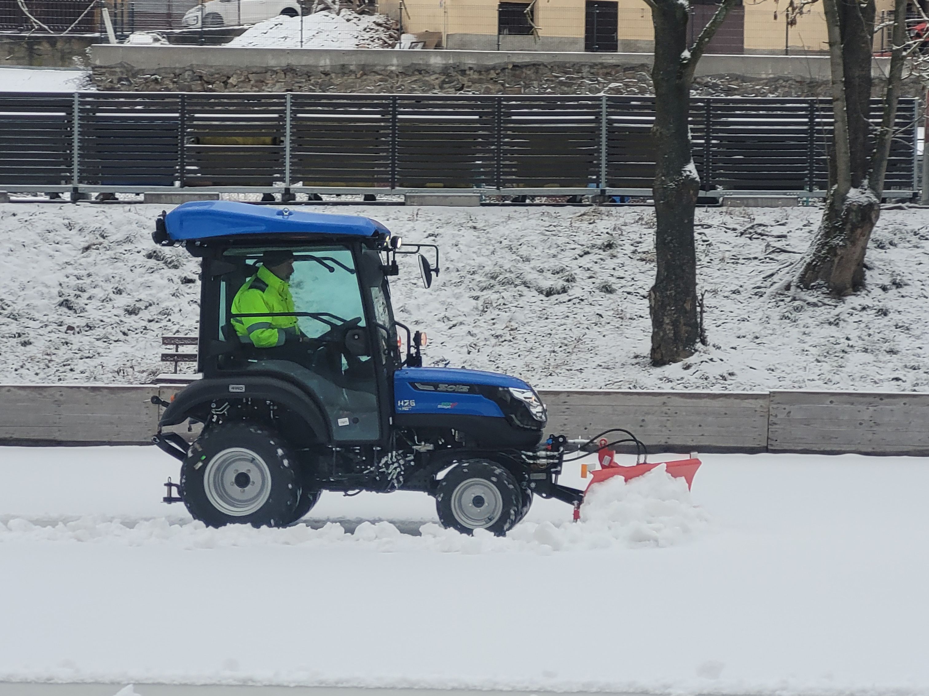 Pořídili jsme malotraktor SOLIS